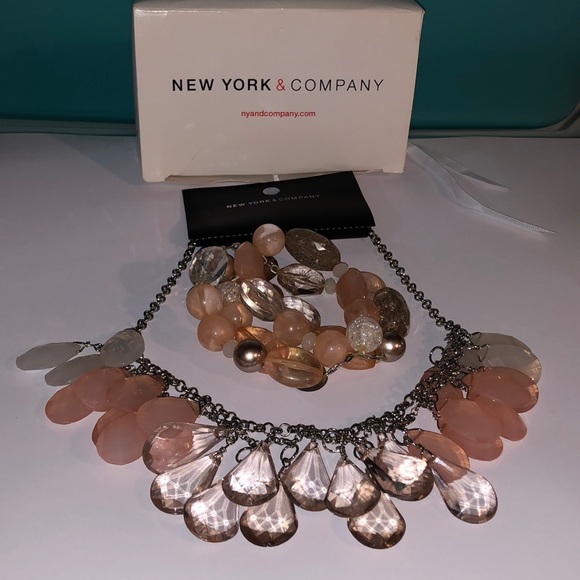 New York & Company Pink Necklace & Bracelet Set - Picture 2 of 8